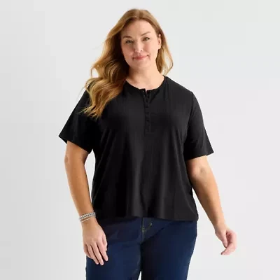 Liz Claiborne Womens Plus Short Sleeve Regular Fit Henley Shirt