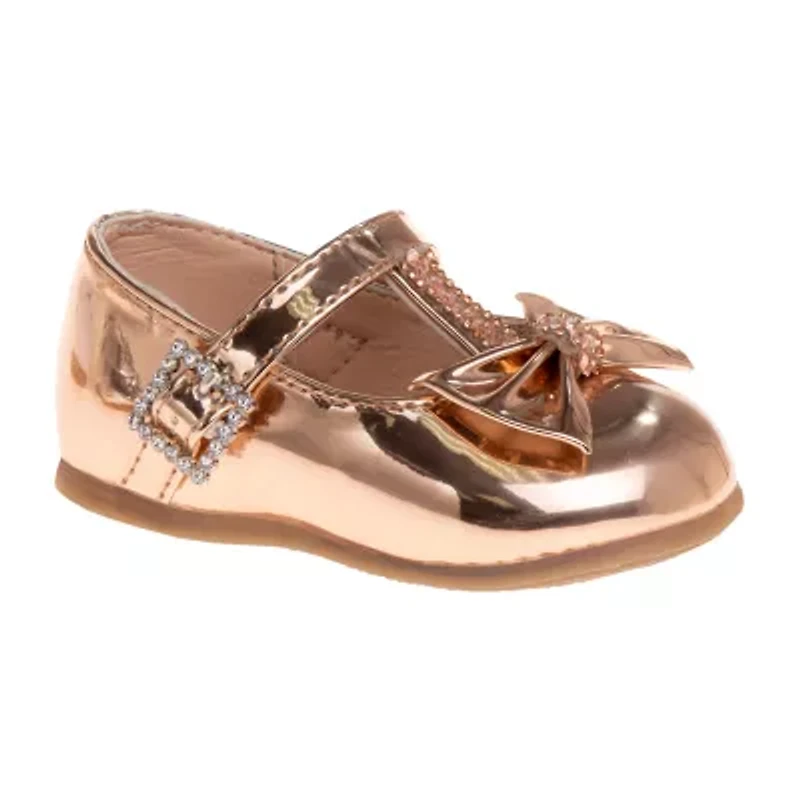 Josmo Round Closed Toe Slip-On Shoe