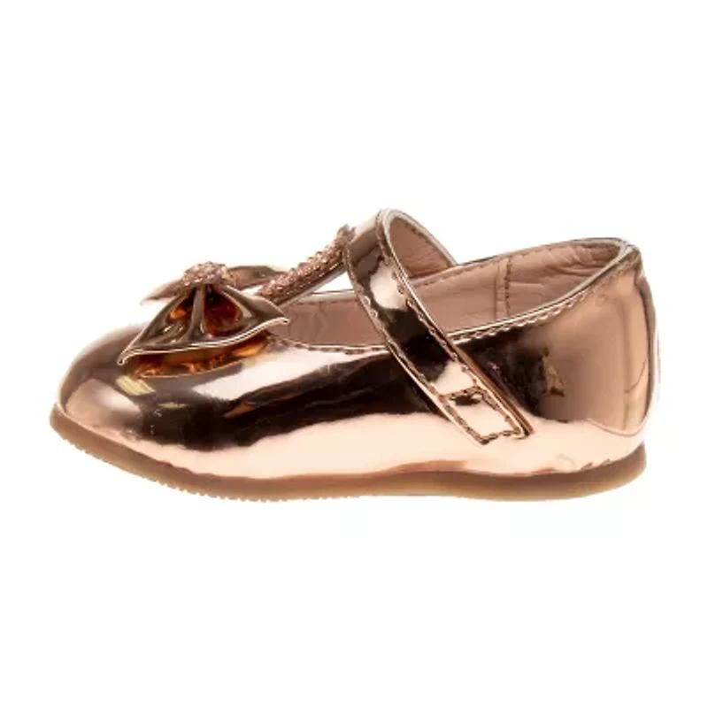 Josmo Round Closed Toe Slip-On Shoe