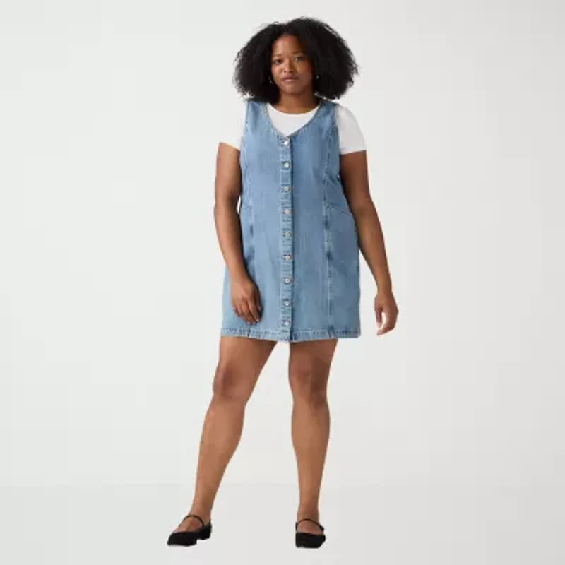 Levi's® Womens V Neck Button-Down Shirt