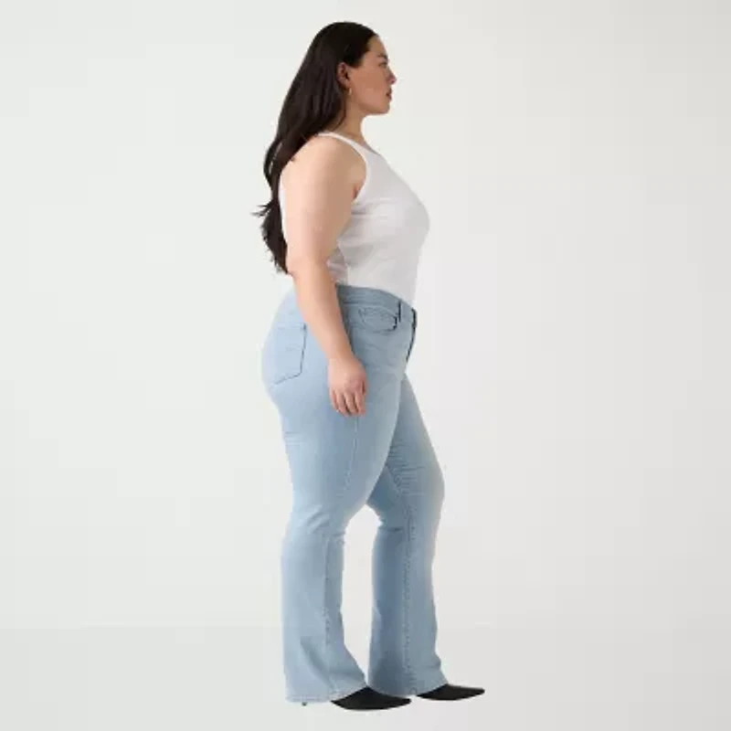 Levi's® Womens Plus Mid Rise Classic Bootcut Jean