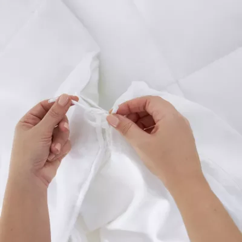 Casual Comfort Midweight Down Alternative Comforter