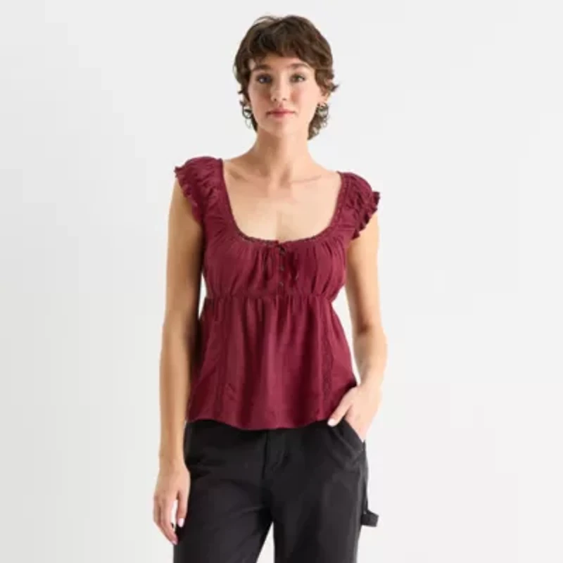 Arizona Womens Juniors Sweetheart Neck Short Sleeve Blouse