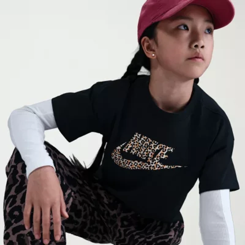 Nike Big Kid Girls Crew Neck Short Sleeve Boxy Fit Graphic T-Shirt
