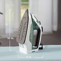 Black+Decker Easy Steam Compact Iron