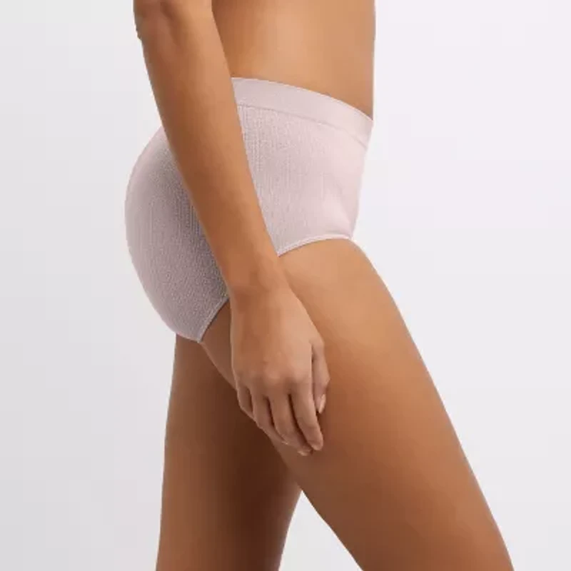 Bali® One Smooth U All Over Smoothing Brief Panties DF2361