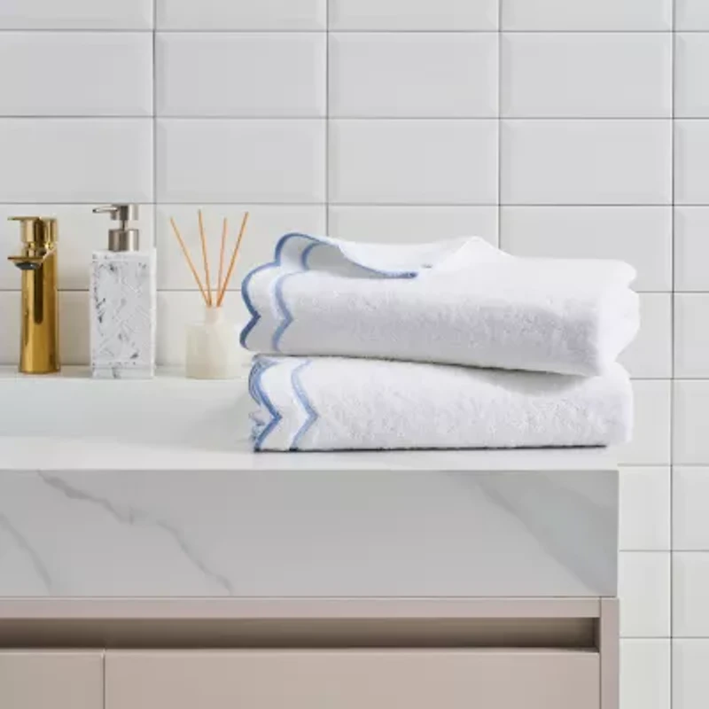 Peri Home Scallop 2-pc. Bordered Bath Towel