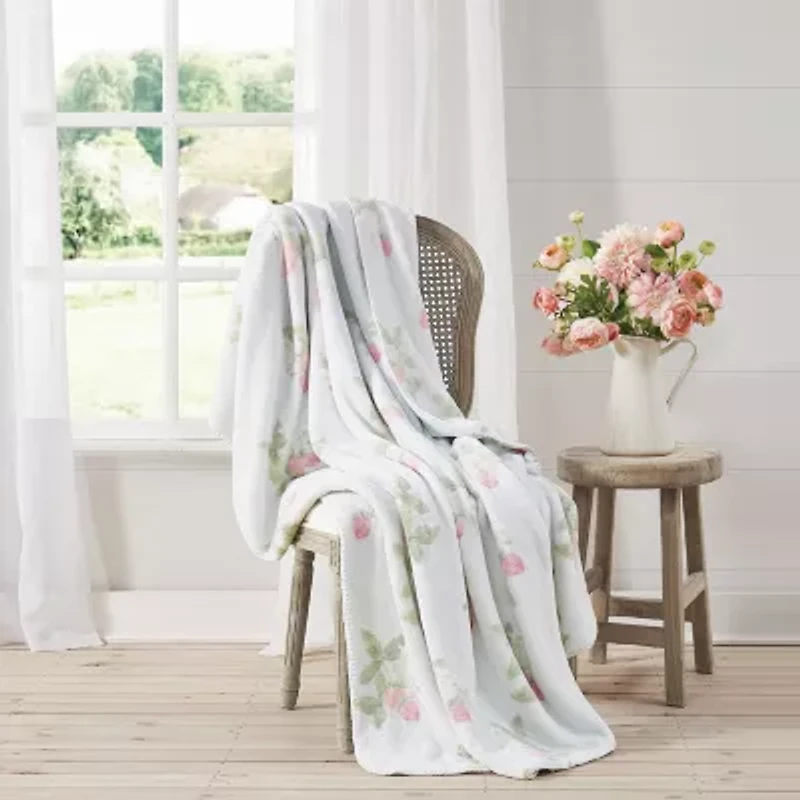 The Farmhouse By Rachel Ashwell Strawberry Delight Throw