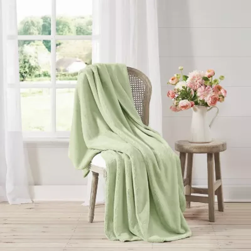 The Farmhouse By Rachel Ashwell Solid Throw