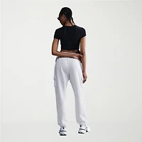 Nike Sportswear Club Fleece Womens Mid Rise Oversized Cargo Sweatpants