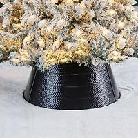 Glitzhome 26" Black Hammered Metal Christmas Tree Collar