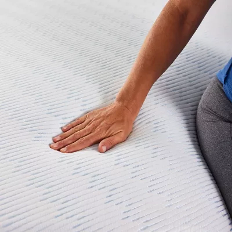 Serta® 3 Soothing Cool Memory Foam Mattress Topper