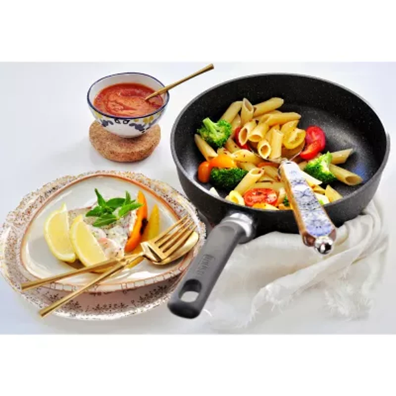 IMUSA Gusto 9.5" Non-Stick Frying Pan