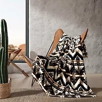 Wrangler Jesse Plush Washable Throw