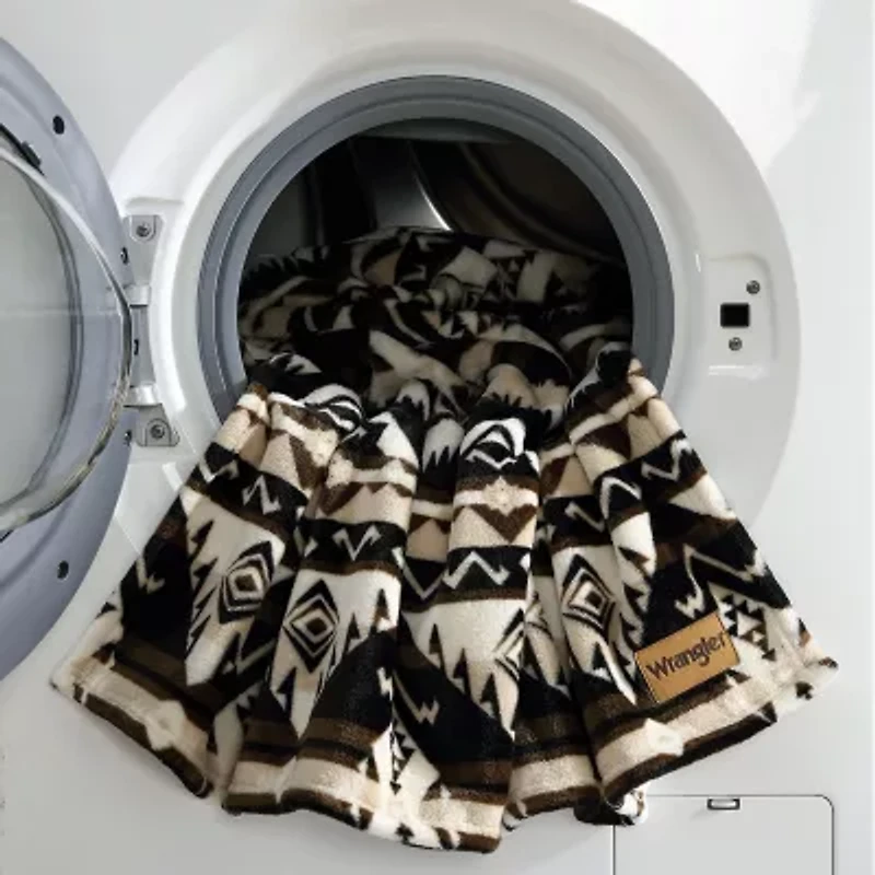 Wrangler Jesse Plush Washable Throw