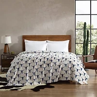 Wrangler Steer Head Washable Throw