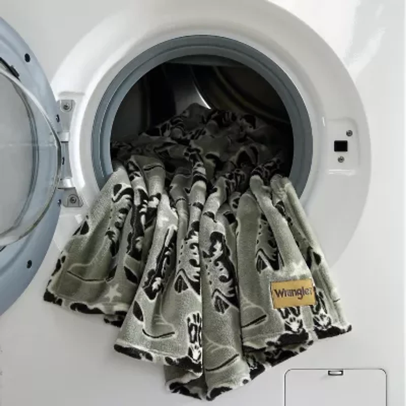 Wrangler Knockin' Boots 50x60 Washable Throw