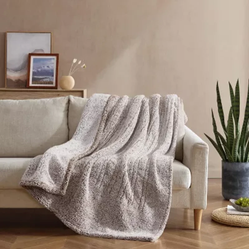 Eddie Bauer Lookout Mountain Washable Throw