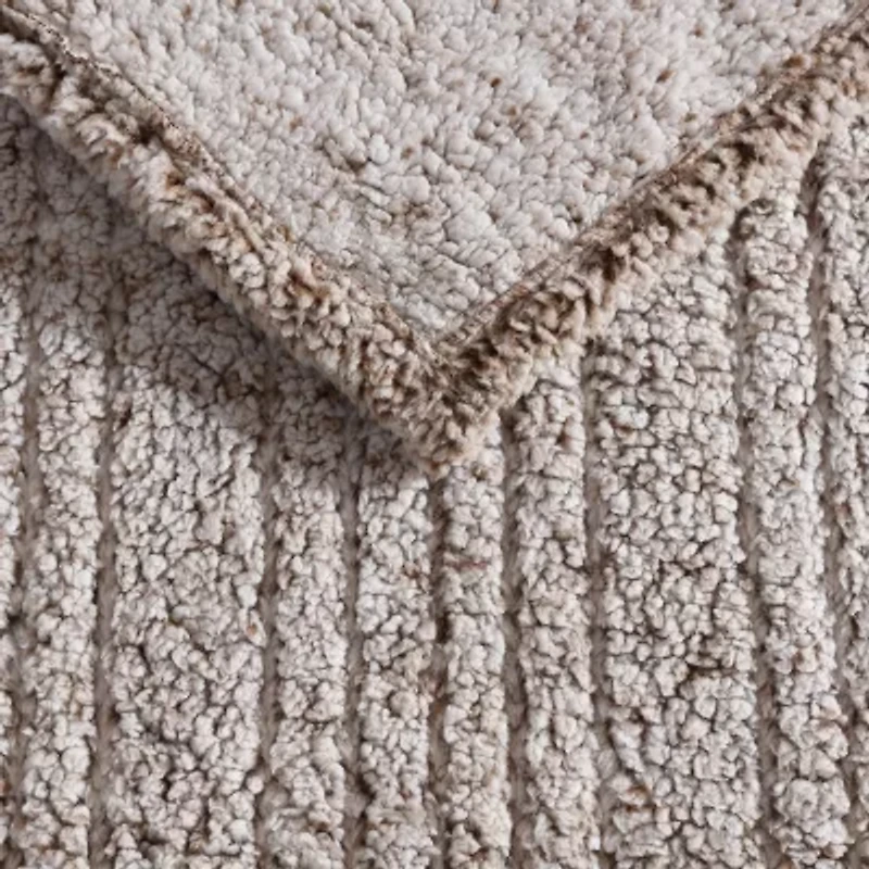 Eddie Bauer Lookout Mountain Washable Throw