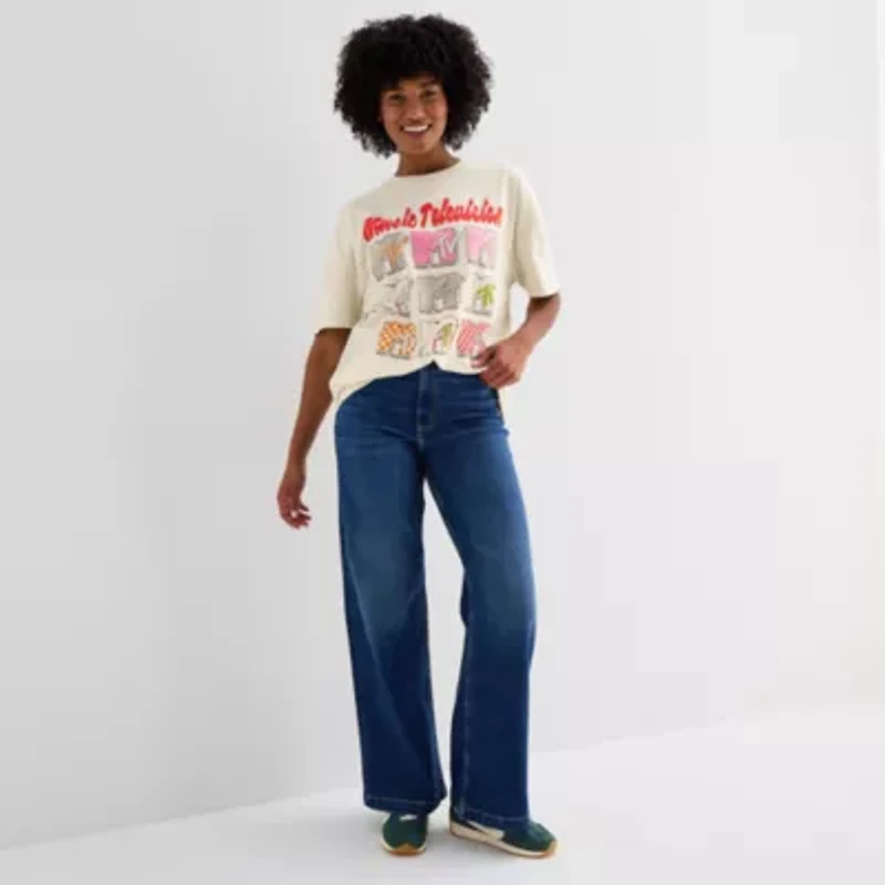 MTV Grid Oversized Tee Womens Juniors Crew Neck Short Sleeve Graphic T-Shirt