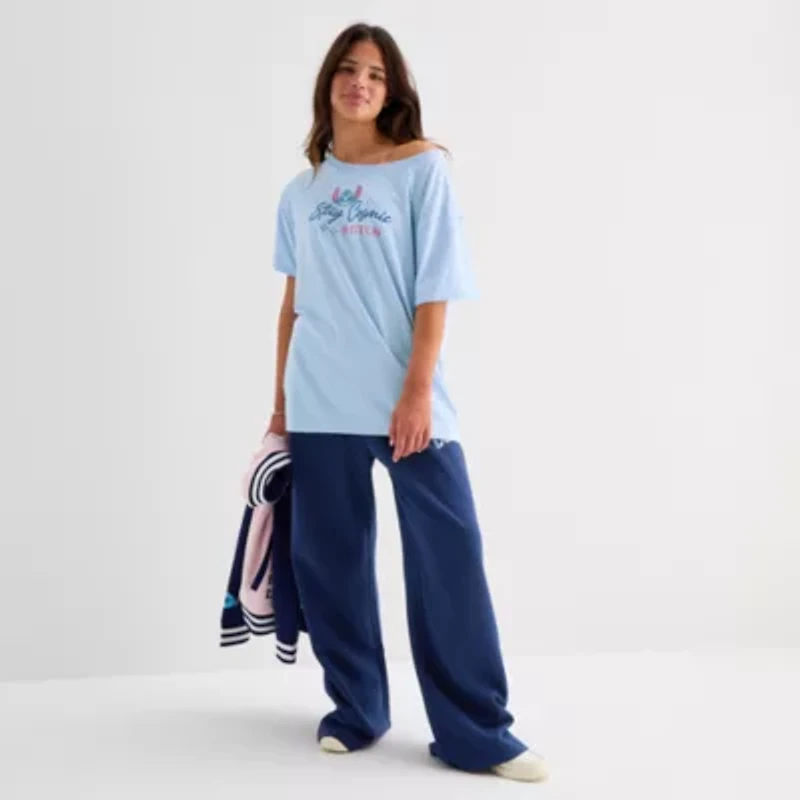Stitch Off The Shoulder Tee Womens Juniors Crew Neck Short Sleeve Regular Fit Graphic T-Shirt