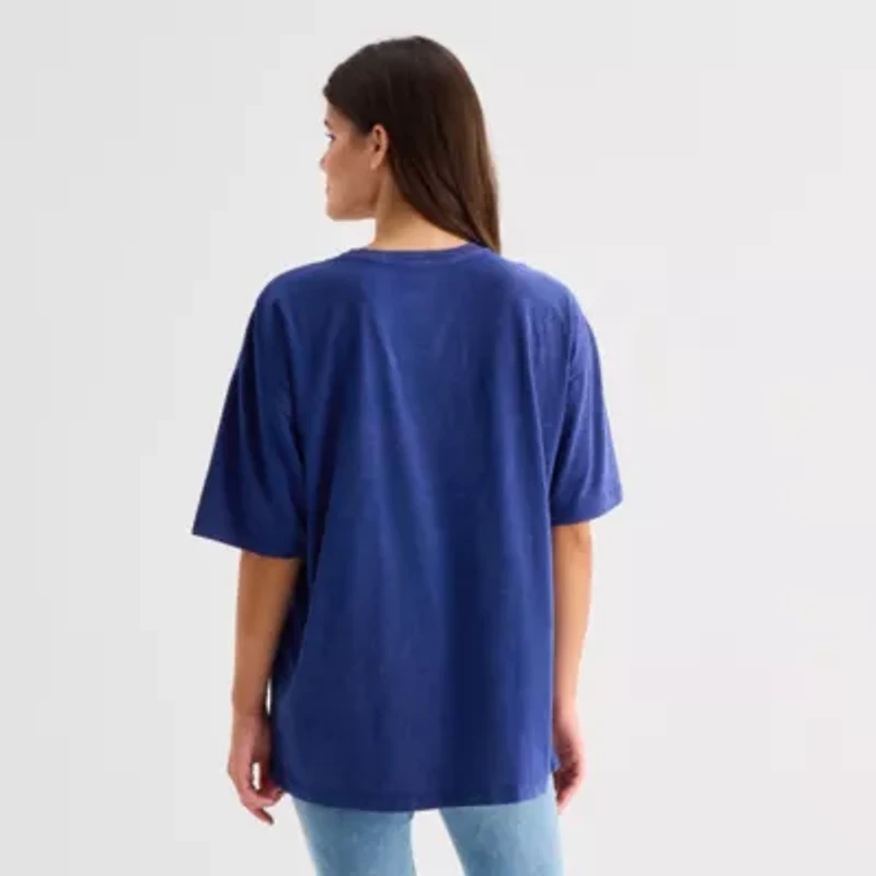 Frosty Oversized Womens Juniors Crew Neck Short Sleeve Regular Fit Graphic T-Shirt