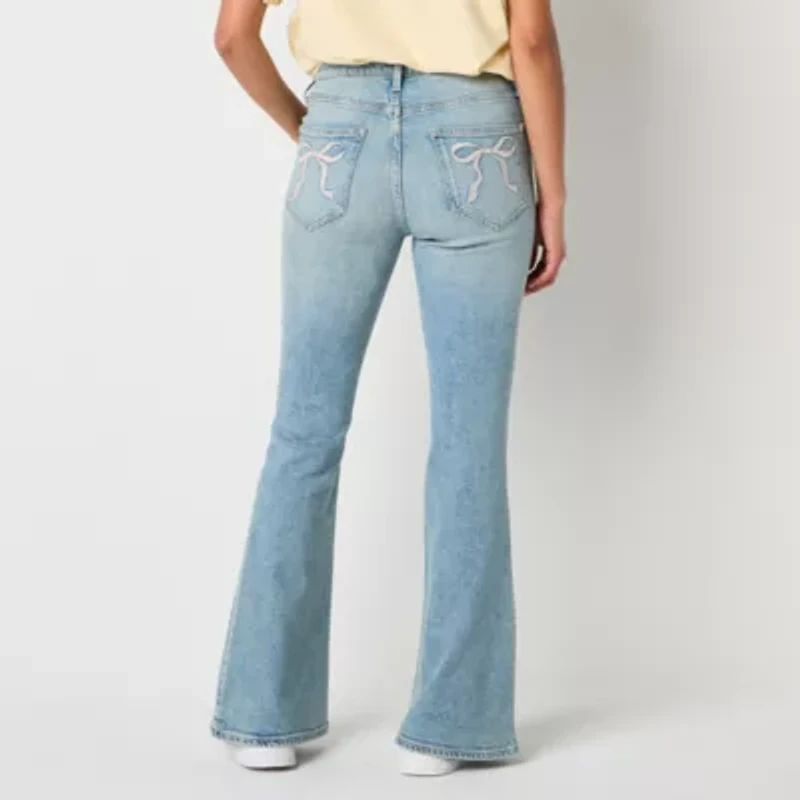 Arizona - Juniors Bow Pockets Womens Low Rise Flare Leg Jean