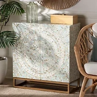 Quintus Accent Chest