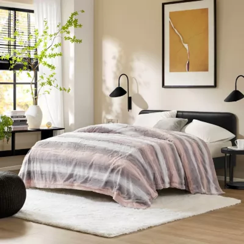 Madison Park Marselle Faux Fur Blanket