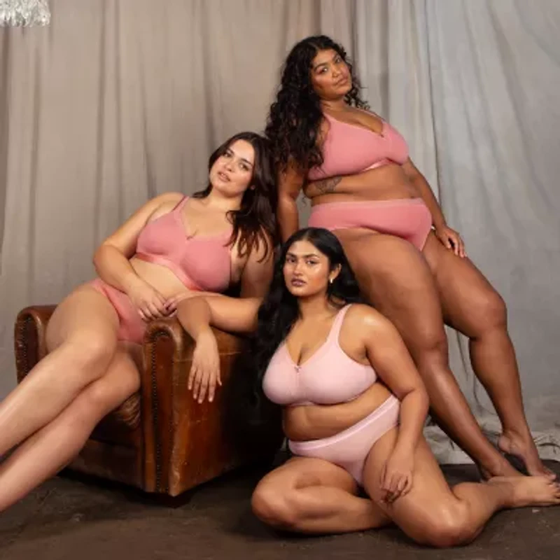 Curvy Couture Womens Medium Support Wireless Bralette 1010