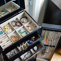 Hives And Honey Port Lockable Jewelry Armoire