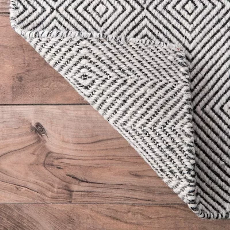 nuLoom Hand Woven Ago Rug