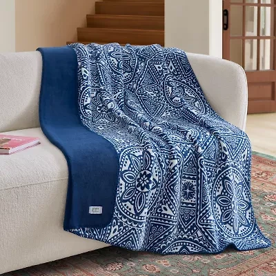 Jenny Martinez Sonora Medallion Midweight Throw