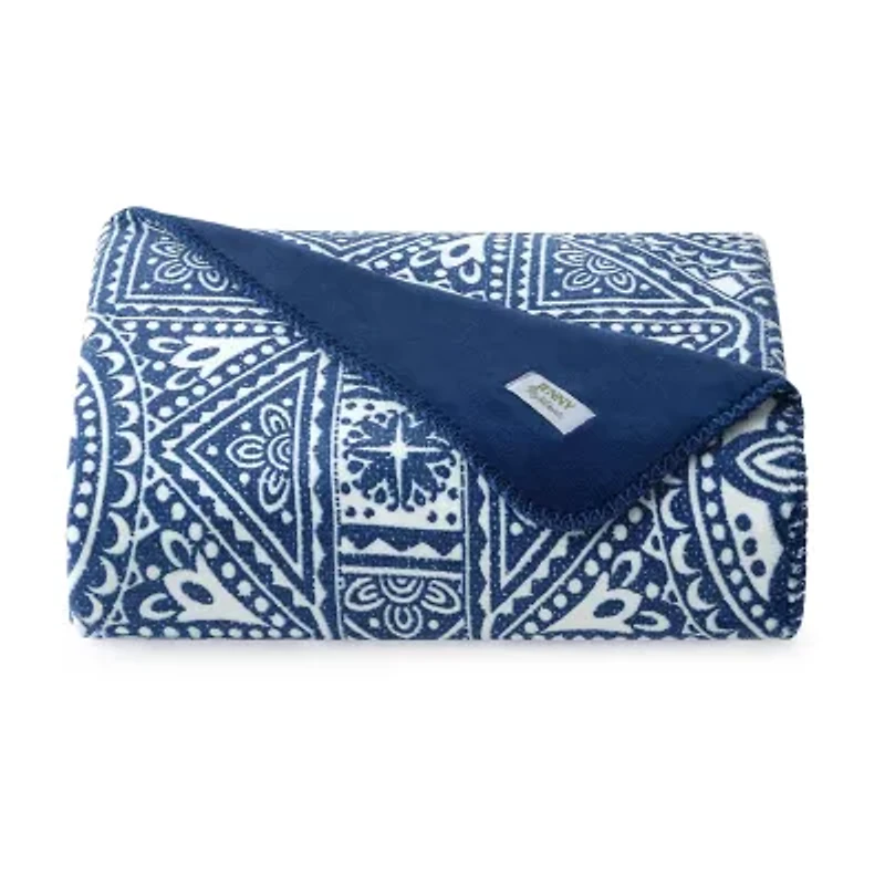 Jenny Martinez Sonora Medallion Midweight Throw