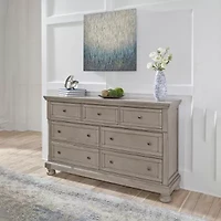 Signature Design by Ashley Lettner 7-Drawer Dresser in Light Gray
