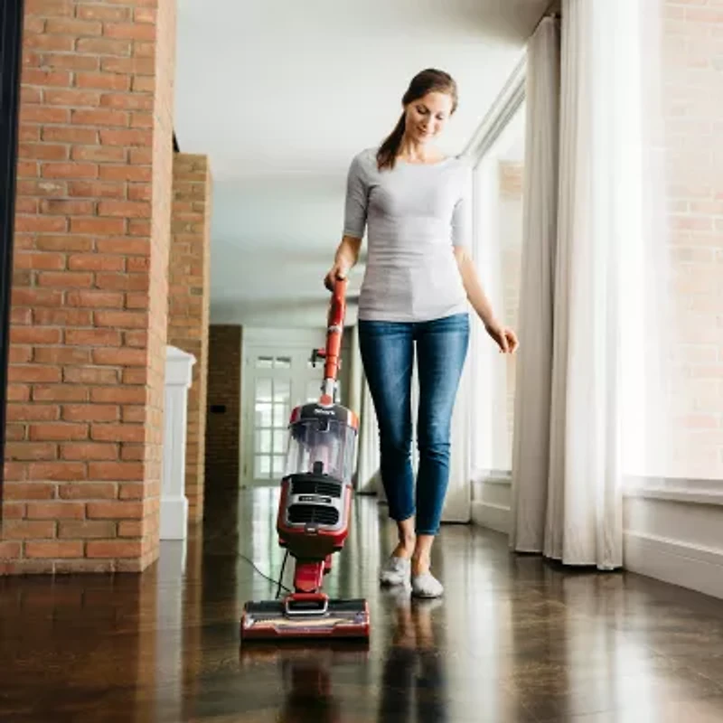 Shark Navigator® Lift-Away® Zero-M™ Speed