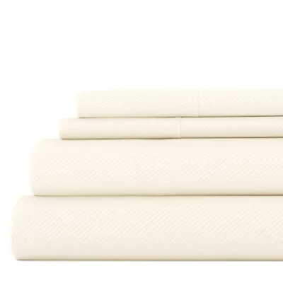 Casual Comfort™ Premium Ultra Soft Chevron Microfiber Wrinkle Free Sheet Set