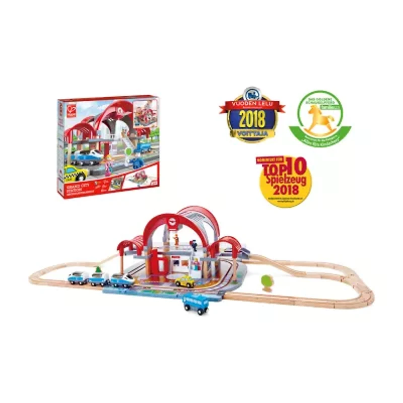 Hape Grand City Station: Light & Sound Interactive Toy