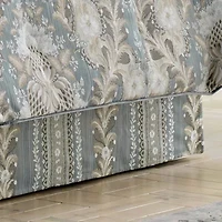 Queen Street Clorinda 4-pc. Damask + Scroll Comforter Set