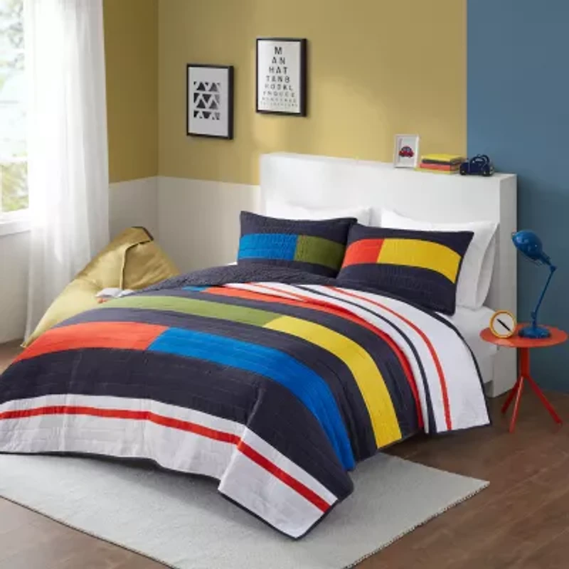 Intelligent Design Emmett Stripe Quilt Set