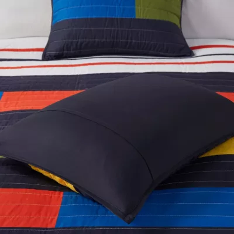 Intelligent Design Emmett Stripe Quilt Set