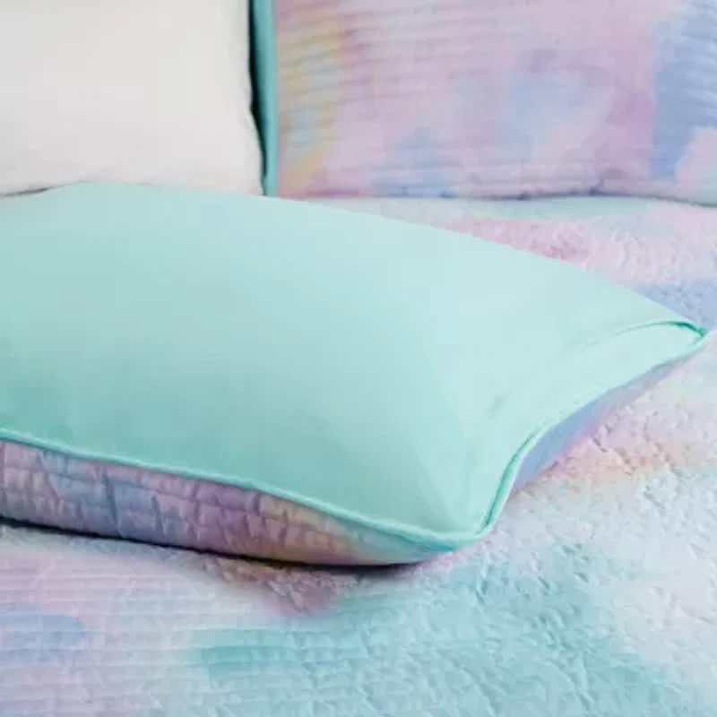 Intelligent Design Karissa Tie Dye Hypoallergenic Quilt Set with decorative pillow