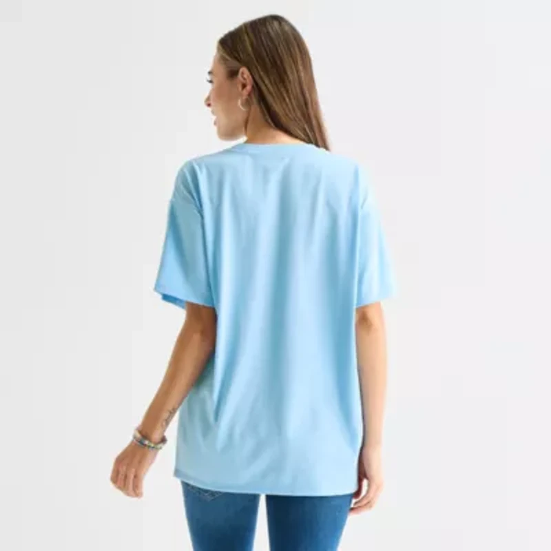 Stitch Floral Boyfriend Tee Womens Juniors Crew Neck Short Sleeve Regular Fit Graphic T-Shirt