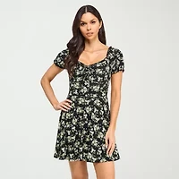 City Triangle Womens Juniors Short Sleeve Floral Fit + Flare Dress