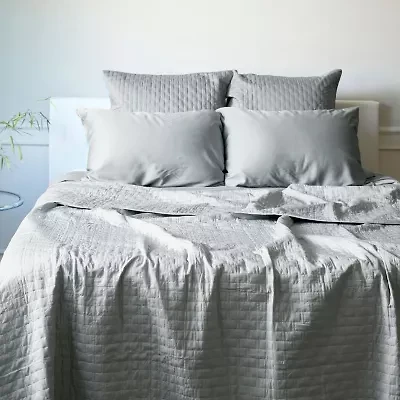 Bedvoyage Rayon from Bamboo Hem Coverlet