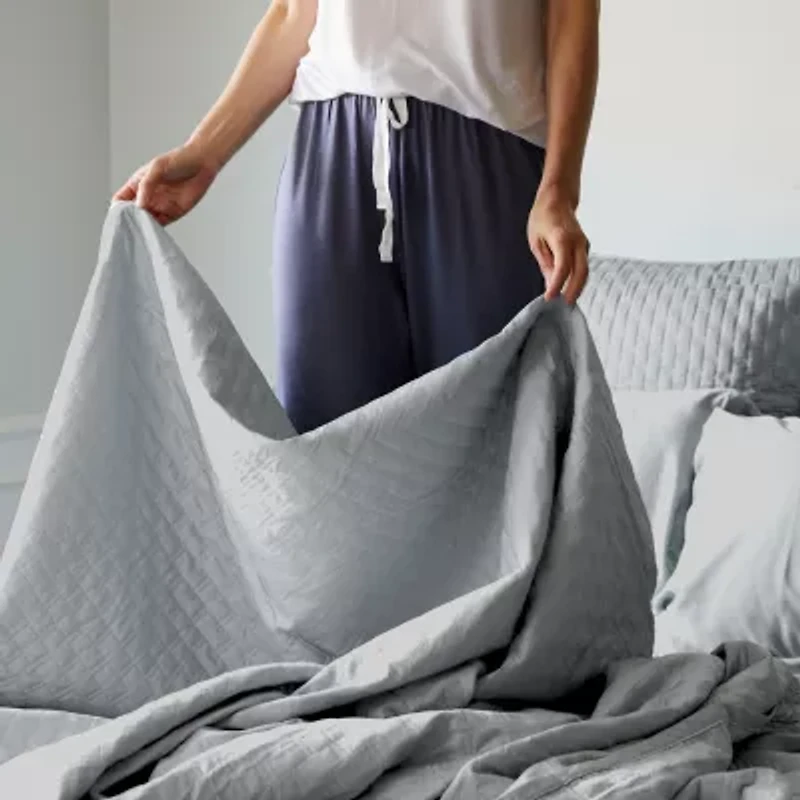 Bedvoyage Rayon from Bamboo Hem Coverlet