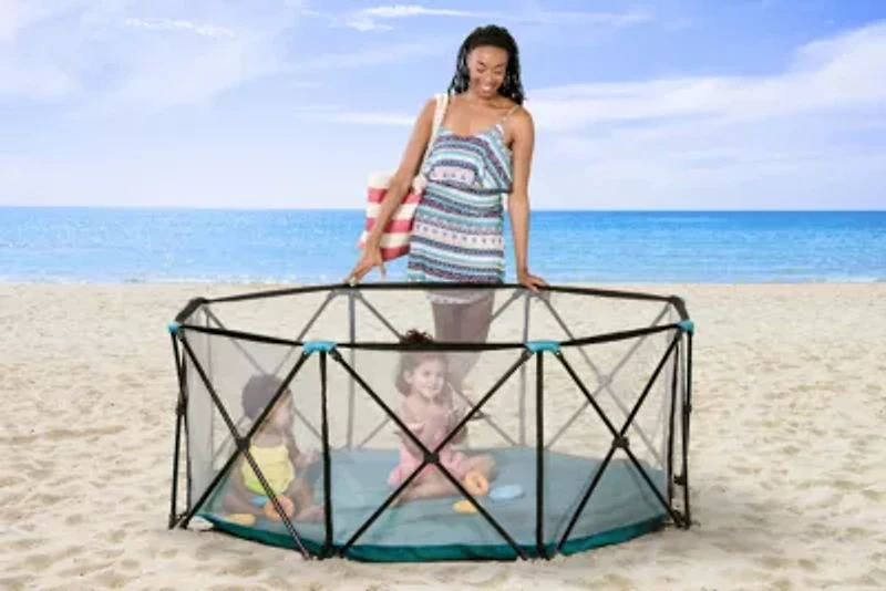 Regalo My Play 8 Panel Portable Play Yard