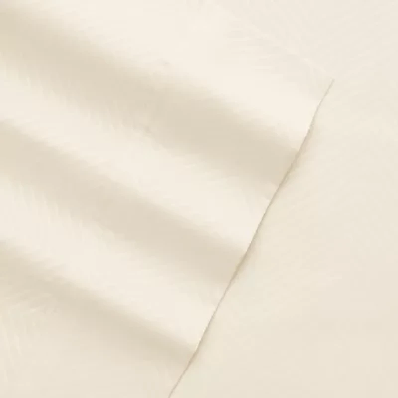 Casual Comfort™ Premium Ultra Soft Chevron Microfiber Wrinkle Free Sheet Set