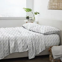 Casual Comfort™ Premium Ultra Soft Blossoms Sheet Set
