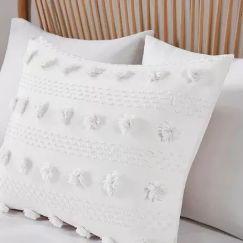 Intelligent Design Vera Clip Jacquard Comforter Set With Sham